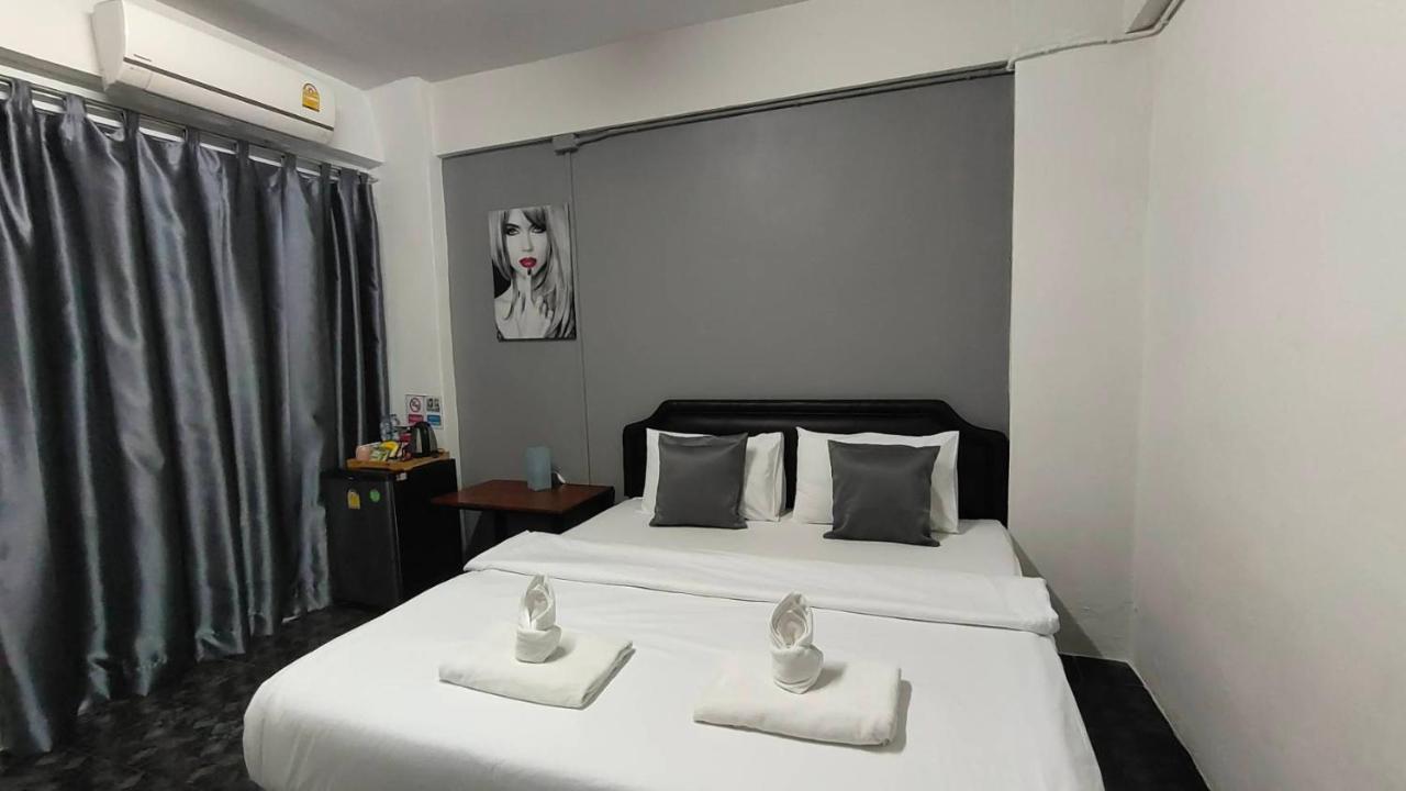 בנגקוק Ada Apartment - อาดา อพาร์ทเมนท์ מראה חיצוני תמונה